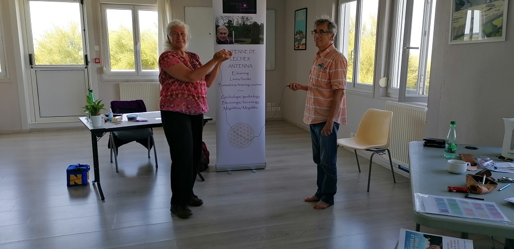 Lecher antenna training in Brittany France by Atlantic